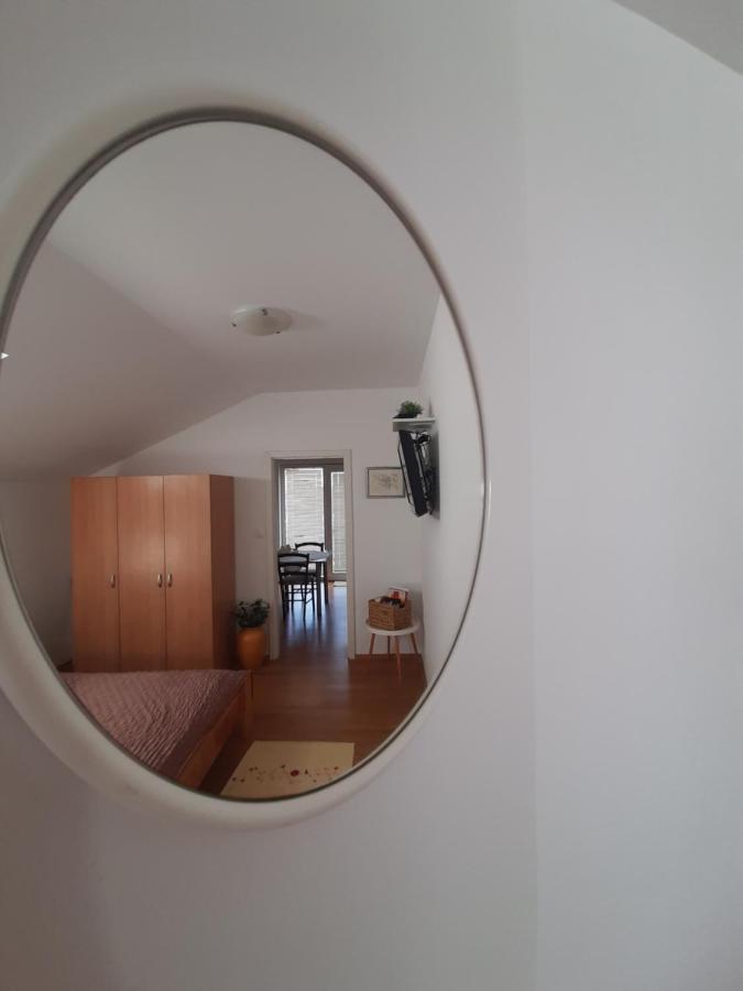 Nena 2 Apartment ซูโกชัน ภายนอก รูปภาพ