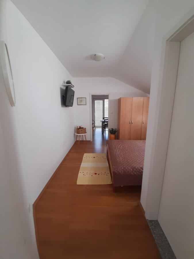 Nena 2 Apartment ซูโกชัน ภายนอก รูปภาพ