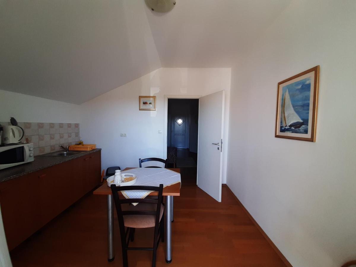 Nena 2 Apartment ซูโกชัน ภายนอก รูปภาพ